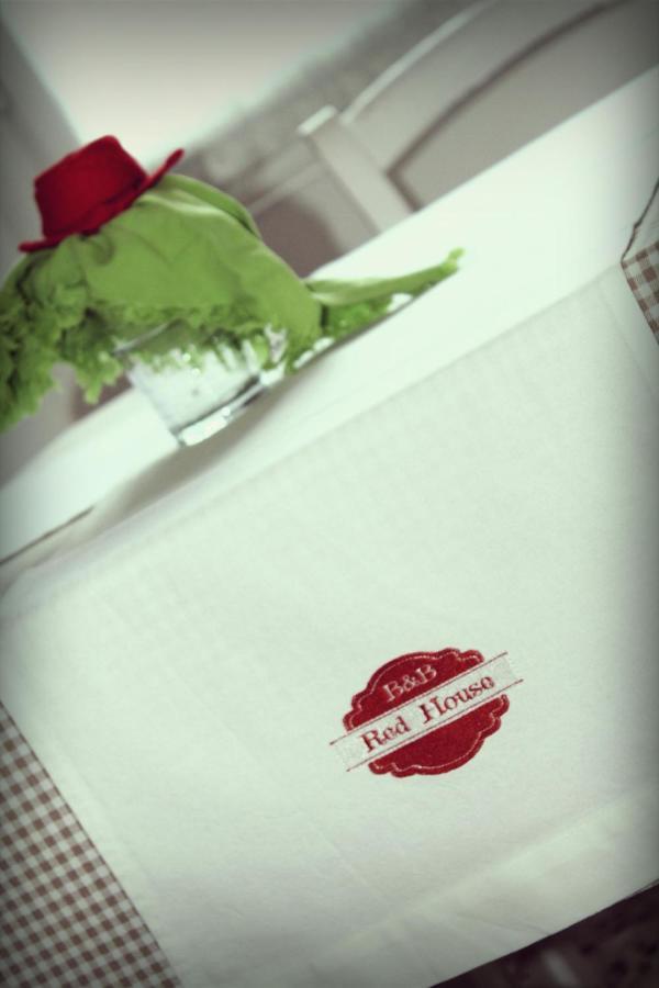 B&B Red House Garlate Екстериор снимка