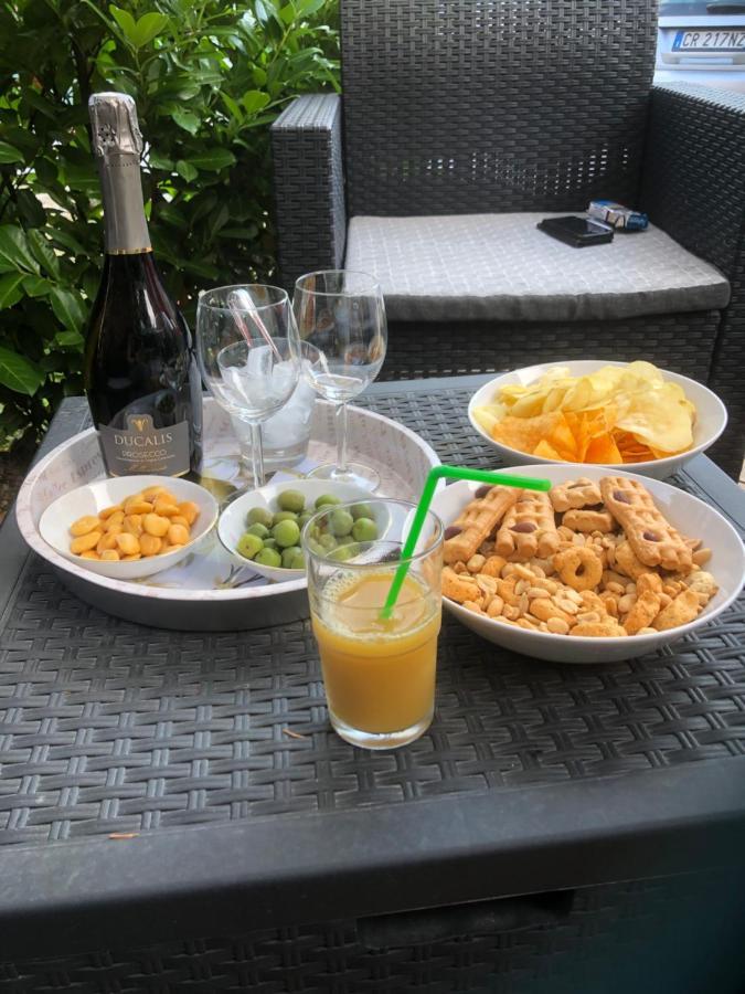 B&B Red House Garlate Екстериор снимка