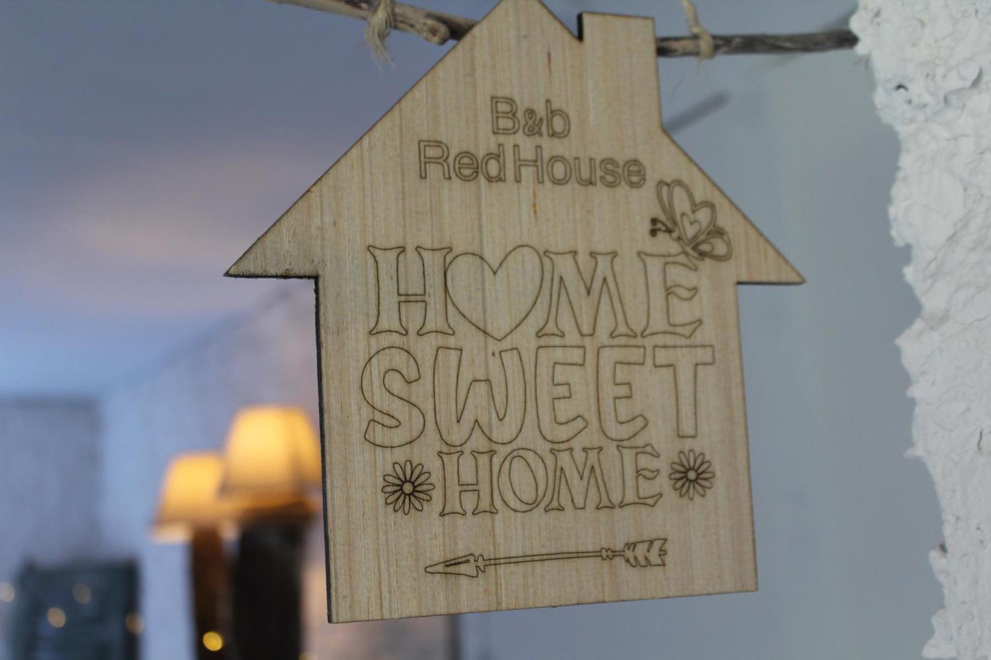 B&B Red House Garlate Екстериор снимка
