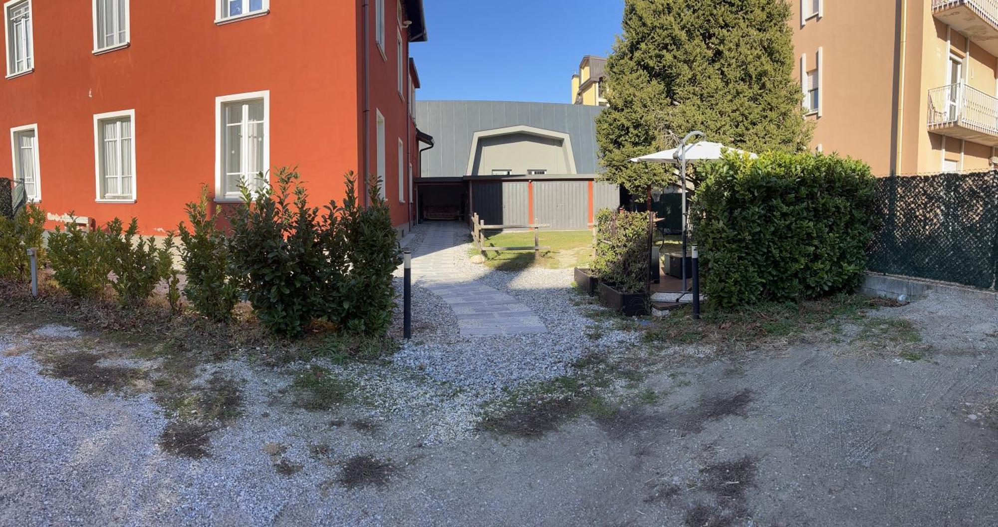 B&B Red House Garlate Екстериор снимка