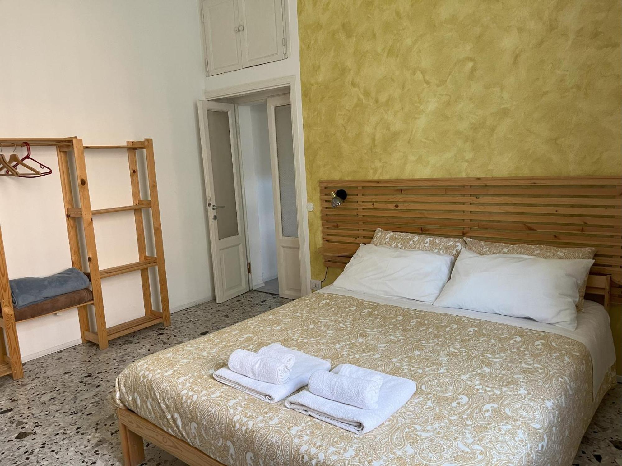 B&B Red House Garlate Екстериор снимка